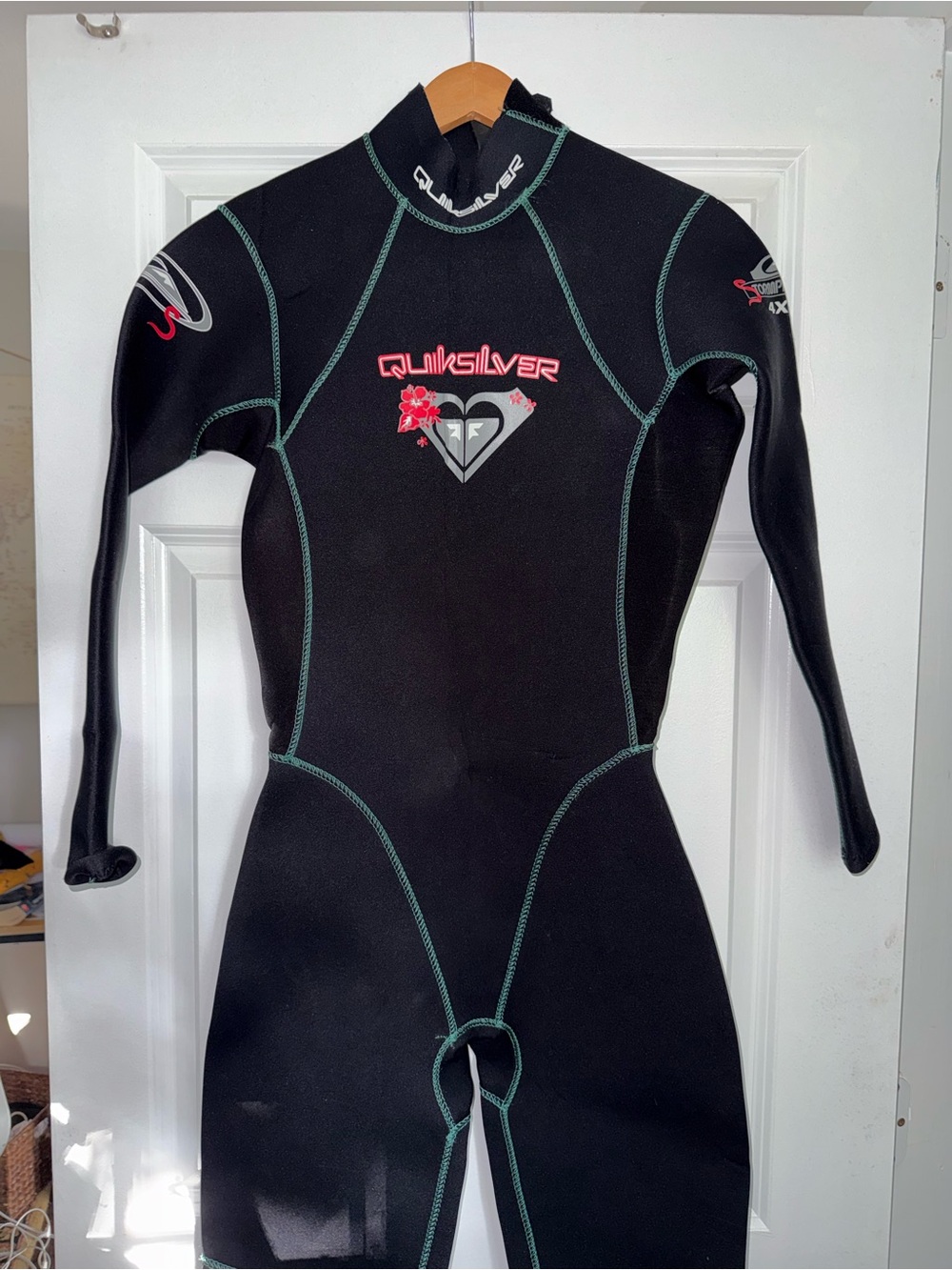 Women’s Black Quiksilver Wetsuit (Storm Proof 4x3) - Picture 2 of 5